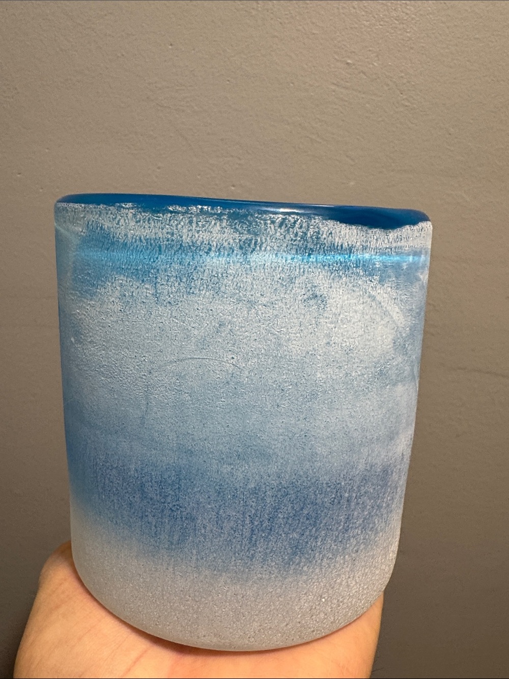 teleflora frosted,hand-blown,art glass vase/Blue Skies Color Frost Art cylinder - Picture 3 of 9
